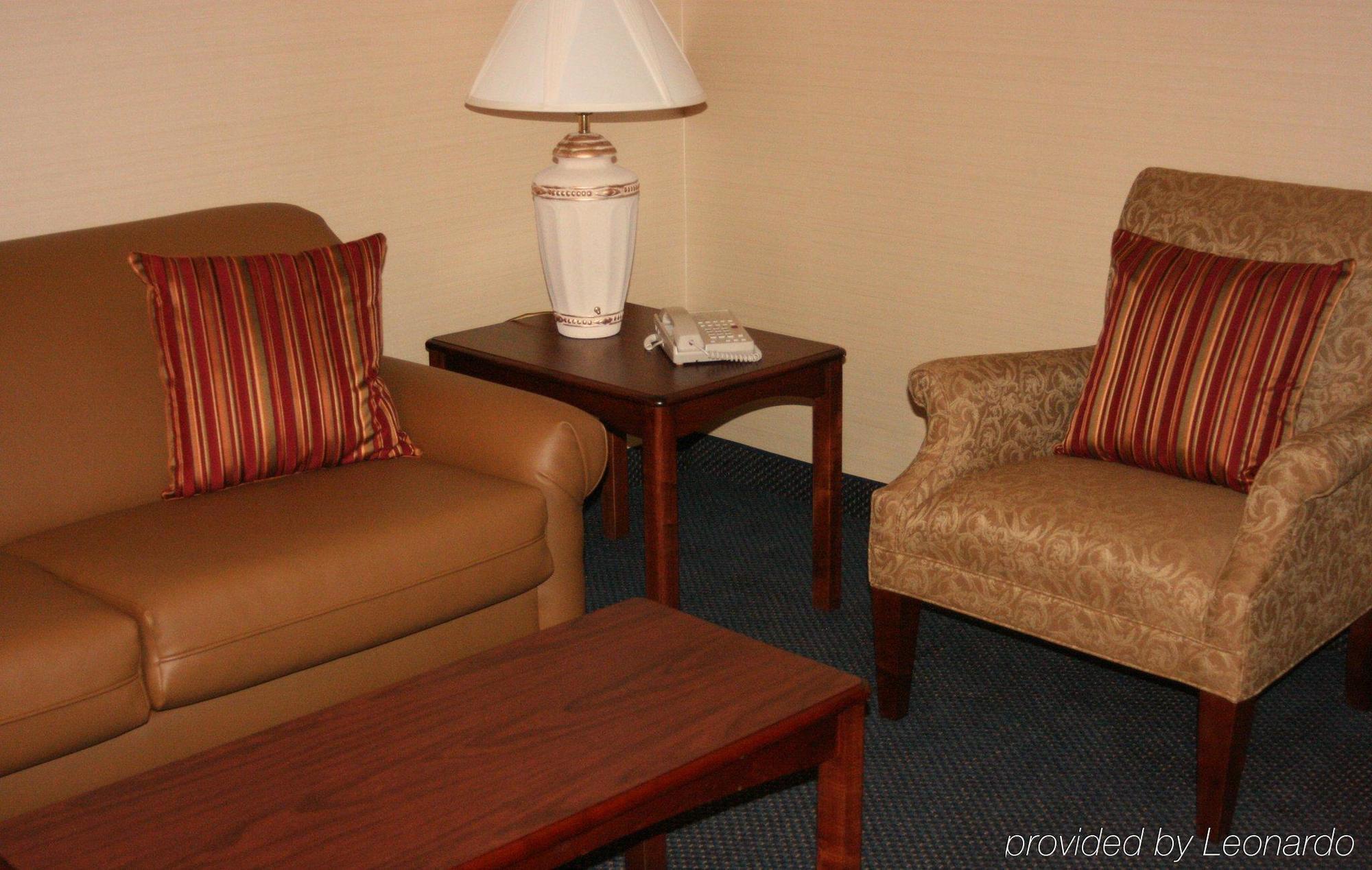 Maron Hotel&Suites Danbury Habitación foto