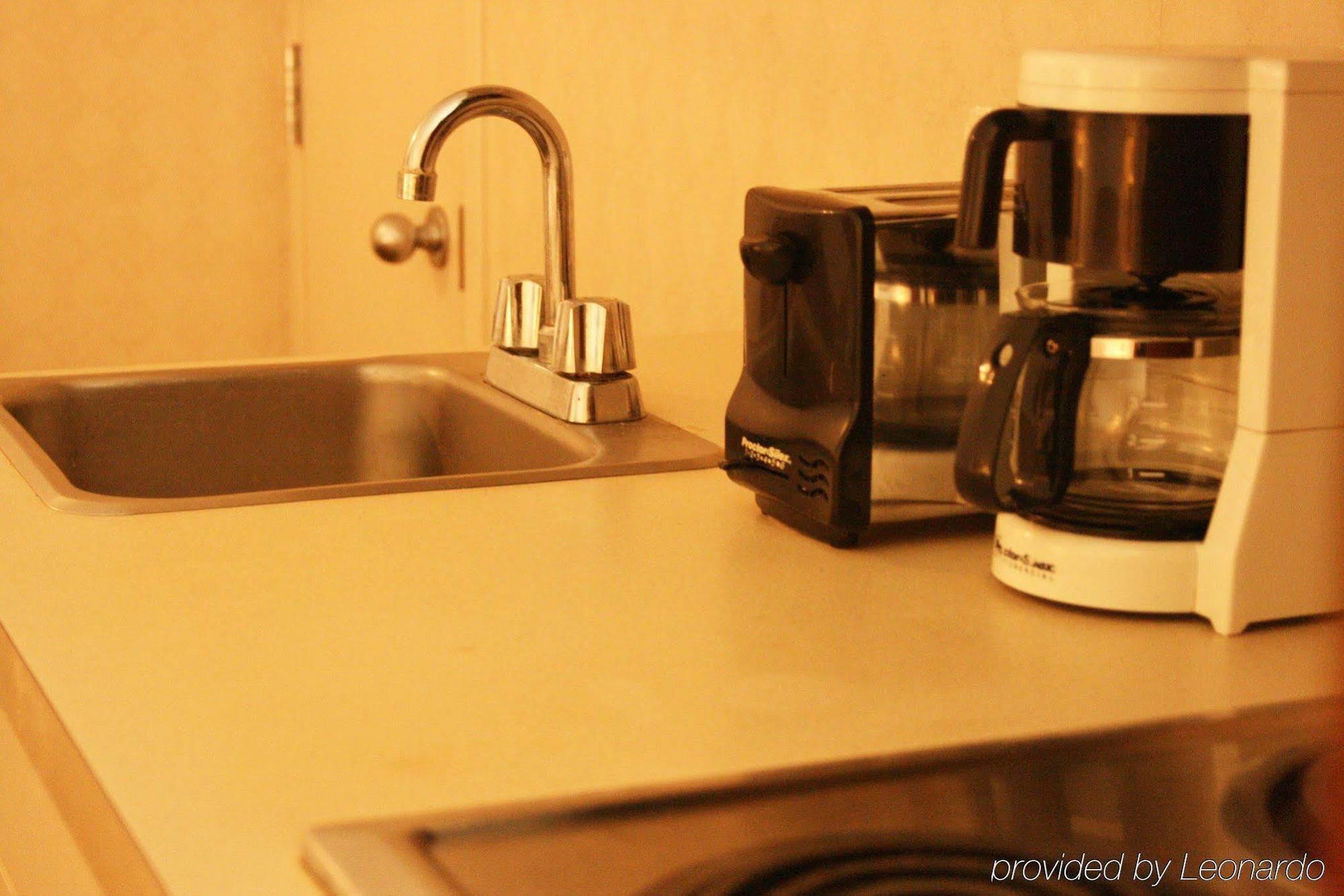 Maron Hotel&Suites Danbury Habitación foto